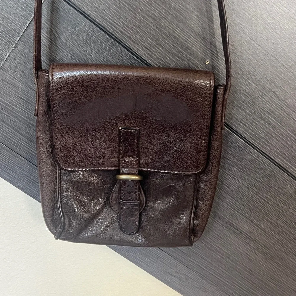 Wilsons‎ Leather Small Brown Crossbody Shoulder Bag
